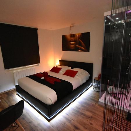 Spa Privatif Love Room, Le Hammam Et Bulles, Chez Nuits Chartraines Шартр Екстер'єр фото
