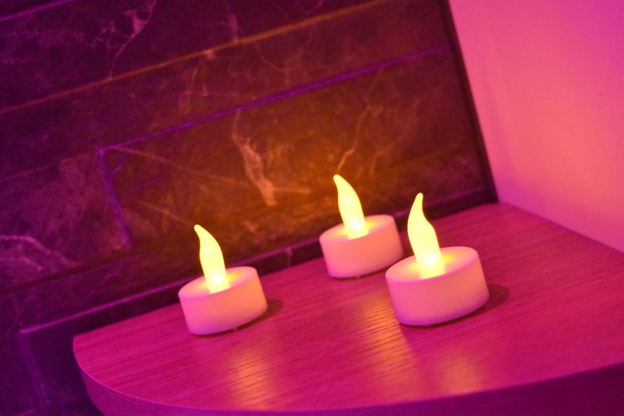 Spa Privatif Love Room, Le Hammam Et Bulles, Chez Nuits Chartraines Шартр Екстер'єр фото